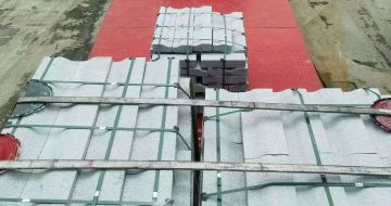 新乡 芝麻白仿形加直形路沿石出货日常