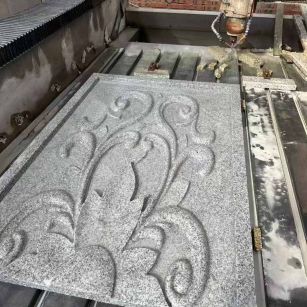 新乡 白麻别墅干挂雕花板