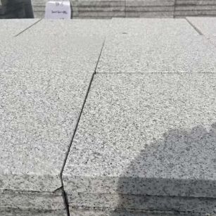 新乡 白麻花岗岩石材推荐 荔枝面地铺石