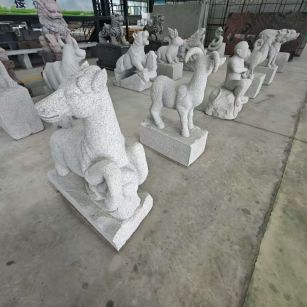 新乡 芝麻白花岗岩造型立体雕刻——十二生肖