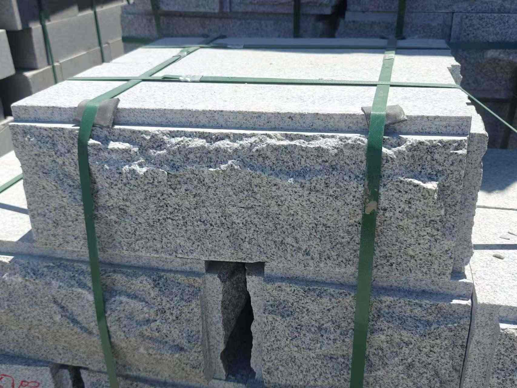 新乡 芝麻白花岗岩自然面成品