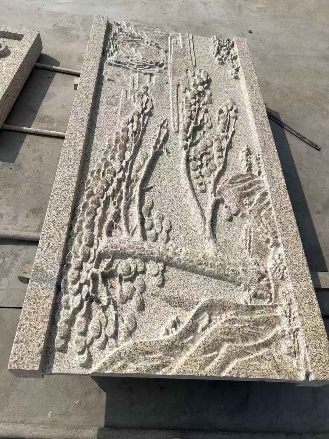 新乡 黄金麻雕刻板浮雕迎客松