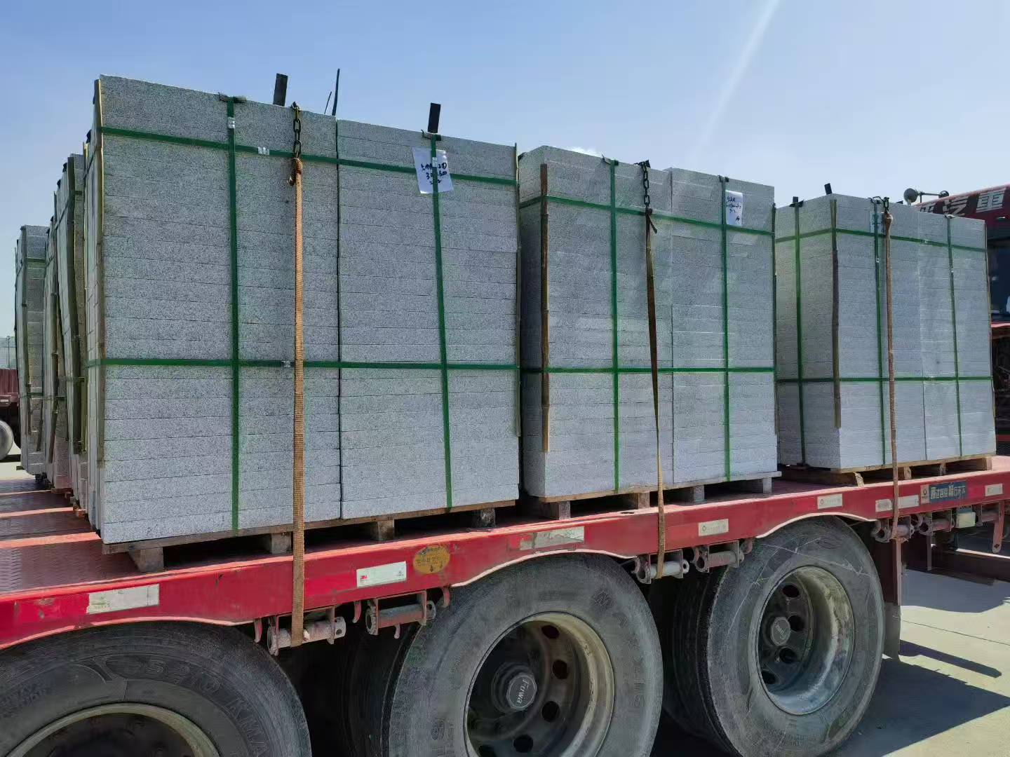 新乡芝麻白花岗岩出货日常地铺石