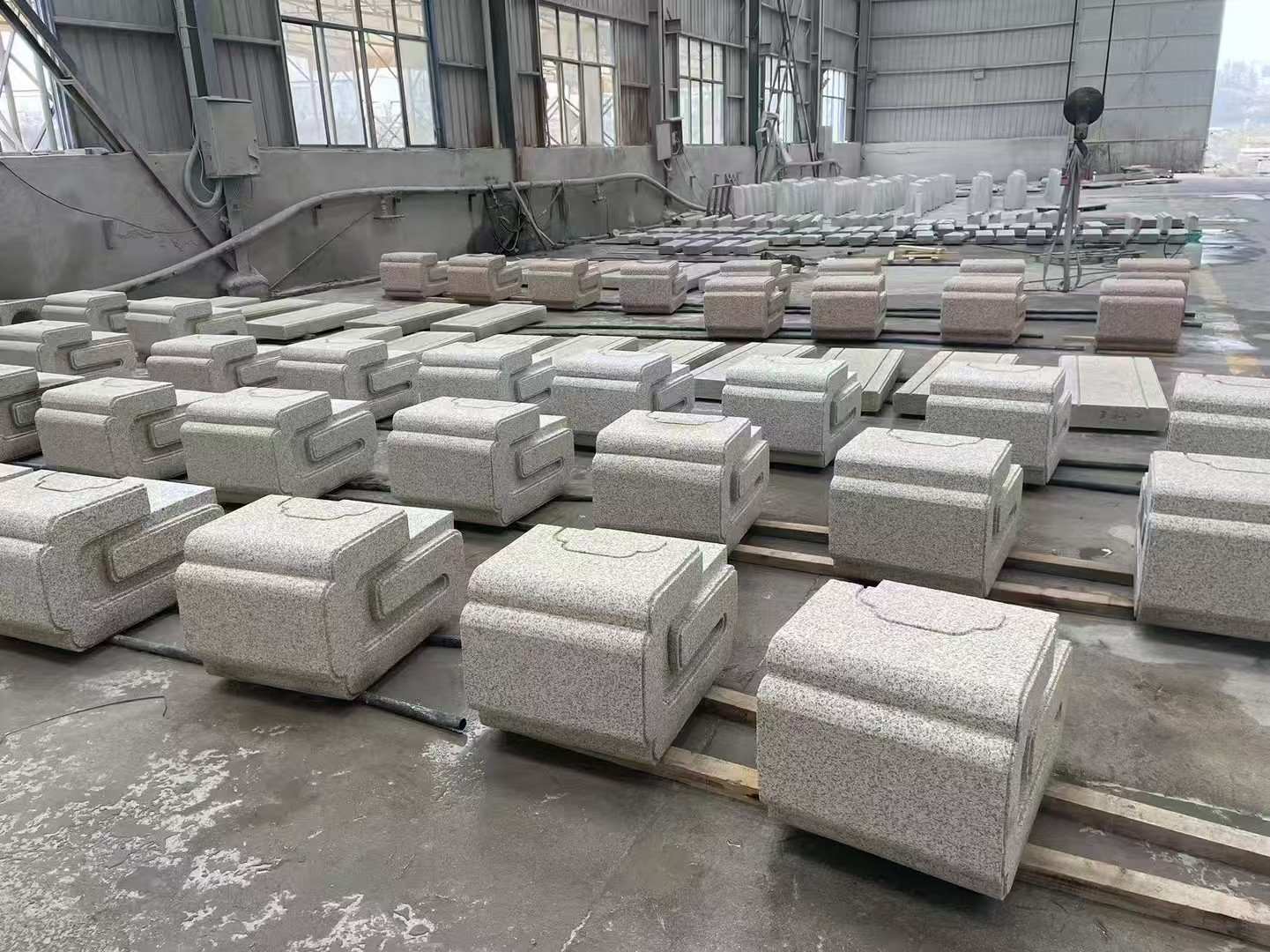 新乡 白麻花岗岩异形加工-石凳，坐凳