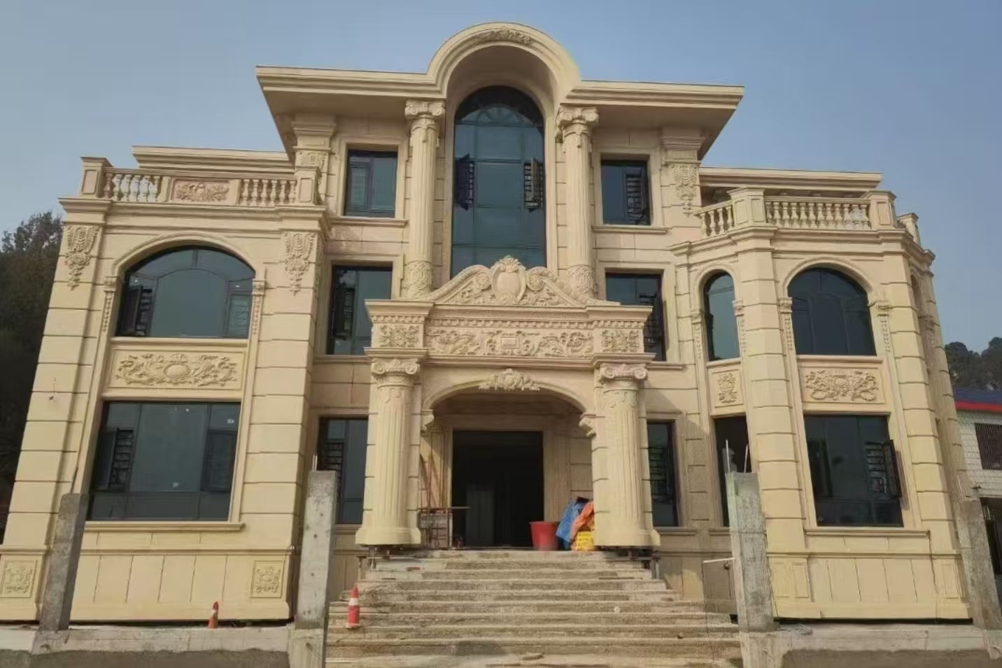 新乡 黄金麻花岗岩别墅外墙干挂