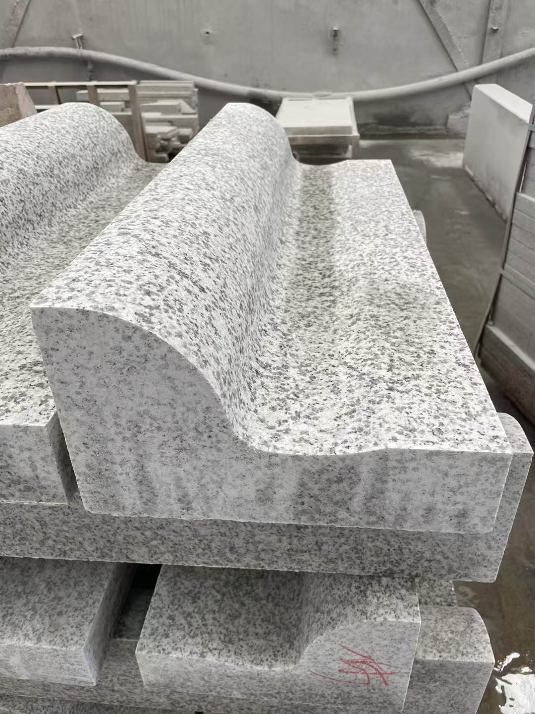 新乡 白麻花岗岩S型路沿石，路侧石，马路牙子等